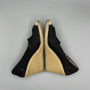 TOMS black canvas peep toe Espadrille wedges Sz W6.5